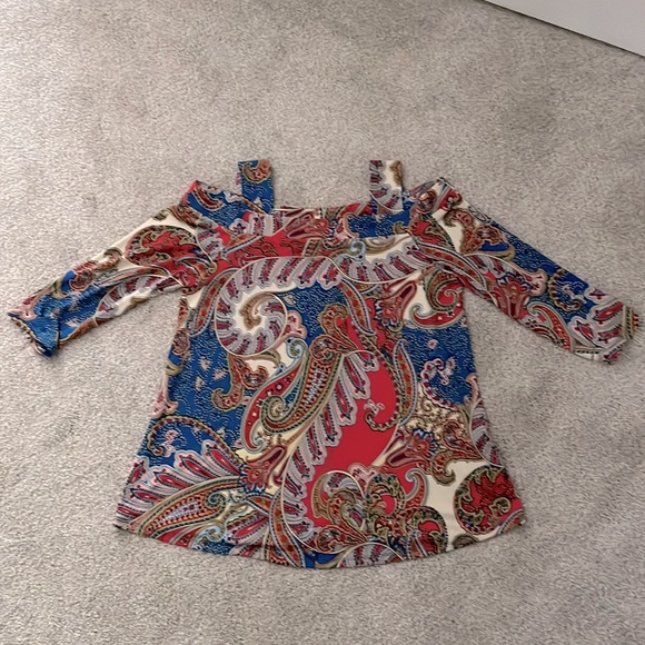 CHICO’S Multi Colored Paisley Top - Picture 2 of 4